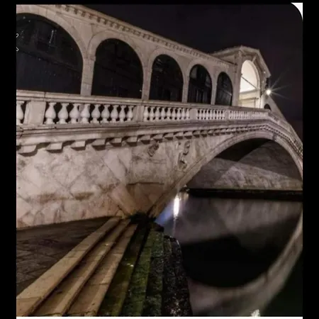 ゲストハウス Nadia